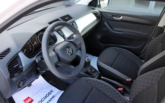 Skoda Fabia cena 51900 przebieg: 79272, rok produkcji 2021 z Kazimierz Dolny małe 352